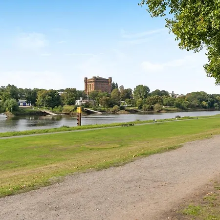 Homey - Riverside - Mit Weserblick Und Parkplatz *