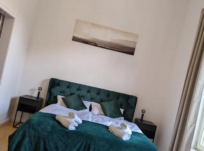 Homey - Riverside - Mit Weserblick Und Parkplatz Lägenhet *